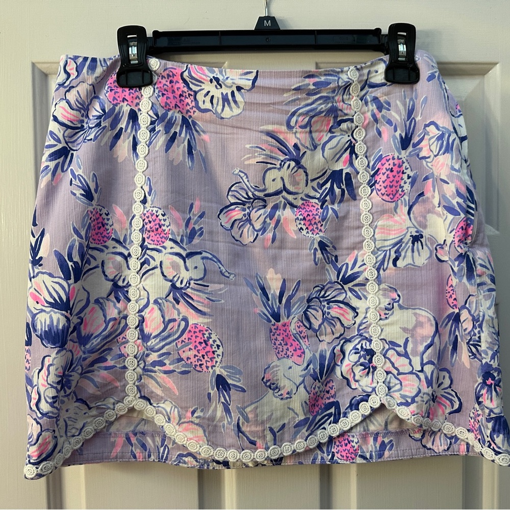 GUC. Skort. Size 8.  $50